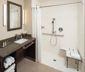 DoubleTree by Hilton Miami Doral - 8