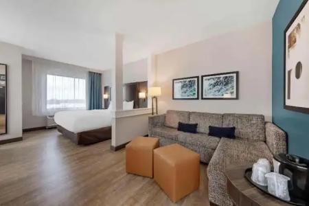 Comfort Inn & Suites Miami International Airport - 48