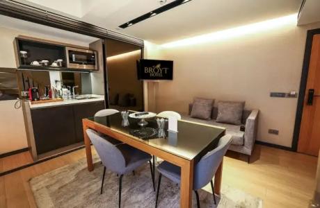 Broyt Suites - 120