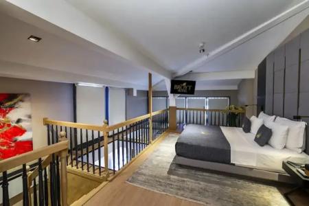 Broyt Suites - 126