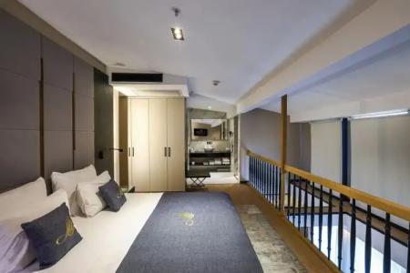 Broyt Suites - 100