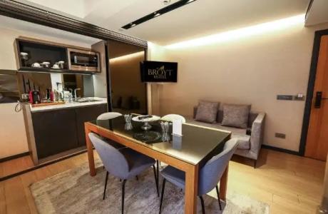 Broyt Suites - 152