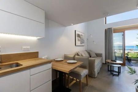 North Coast Seaside Suites - 41