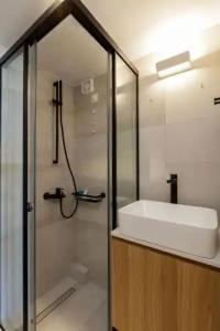 North Coast Seaside Suites - 33