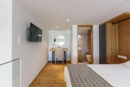 North Coast Seaside Suites - 42