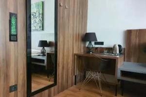 Atelier Hotel, Любляна