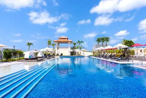 DoubleTree by Hilton Okinawa Chatan Resort - 0