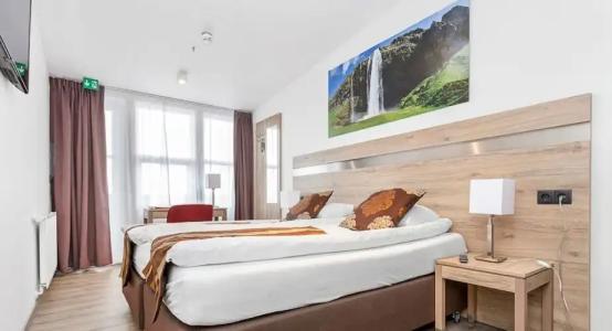 Duus by Keflavik Airport - 85