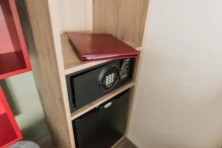 Duus by Keflavik Airport - 28