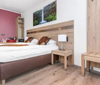 Duus by Keflavik Airport - 57