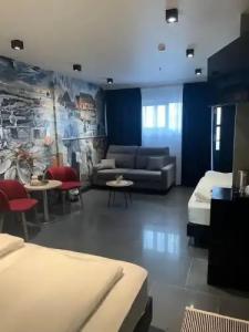 Duus by Keflavik Airport - 35