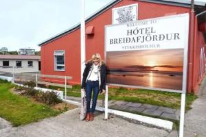 Hotel «Breidafjordur», Стиккисхоульмюр