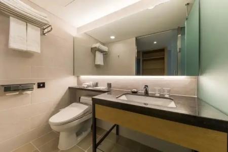 Howard Johnson by Wyndham Incheon Airport - 11