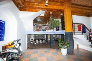 Phuong Dong hotel, Ханой