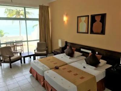 Induruwa Beach Resort - 4