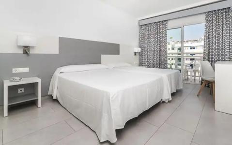 Globales Los Patos Park - 25