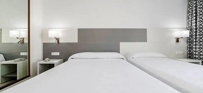 Globales Los Patos Park - 37