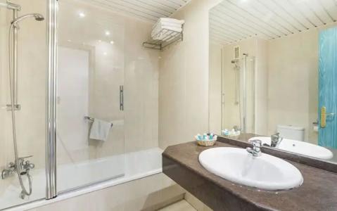 Globales Los Patos Park - 40