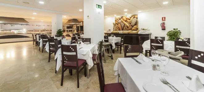 Globales Los Patos Park - 9