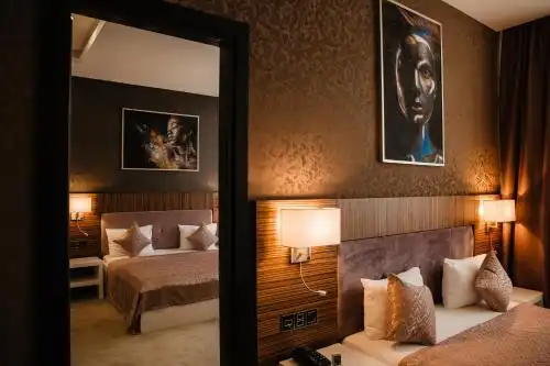 Hillmond Baku - 17