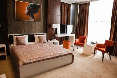 Hillmond Baku - 13