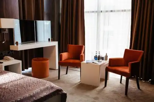 Hillmond Baku - 12
