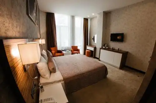 Hillmond Baku - 6