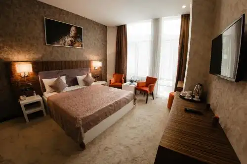Hillmond Baku - 5