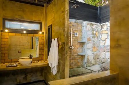 Koh Rong Hill Beach Resort - 7