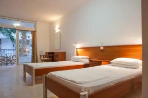 Апарт-отель «Coliseum Studios &», Пефки