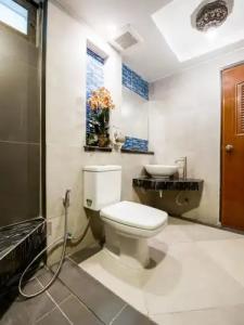 Vaccinated Staff - Oyo 458 Nakorn Siam Boutique - 17