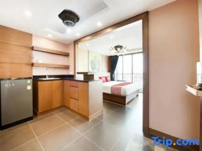 Vaccinated Staff - Oyo 458 Nakorn Siam Boutique - 46