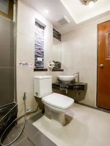 Vaccinated Staff - Oyo 458 Nakorn Siam Boutique - 9