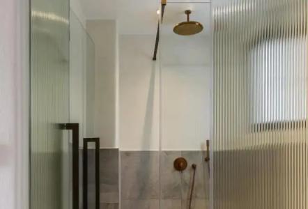 Charisma and Wellness Suites - 33