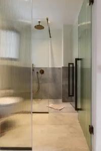 Charisma and Wellness Suites - 27