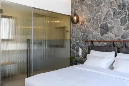 Charisma and Wellness Suites - 76