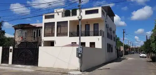 Terrace Sinauri - 63