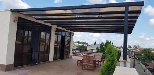 Terrace Sinauri - 75