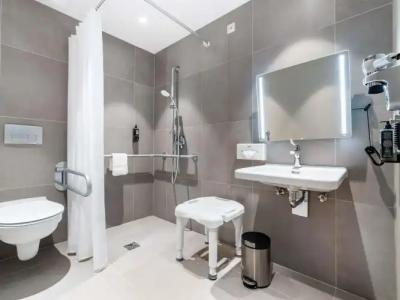 ibis Regensburg Zentrum - 7