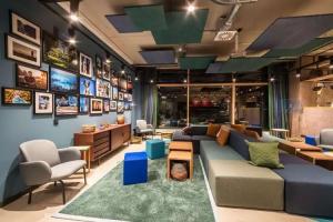 Hotel «einsmehr», Аугсбург