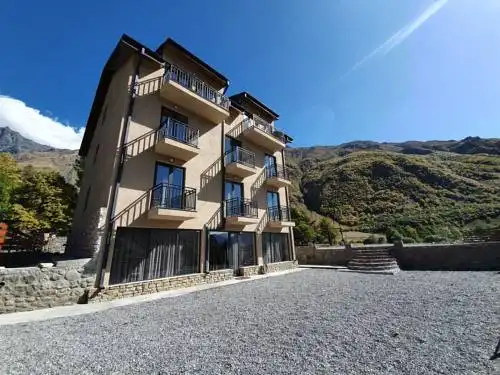 Gold Kazbegi - 0