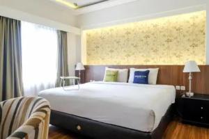 Urbanview Hotel Jusenny Sleepzzz Senayan, Джакарта