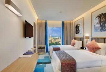 Holiday Inn Bengaluru Racecourse, An Ihg - 2