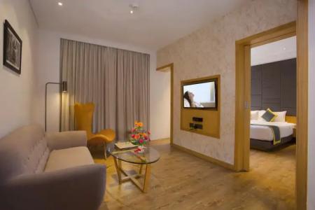 Fountain Tree By Tgi - 1