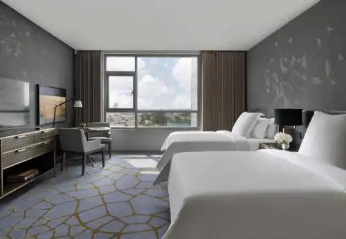 Four Seasons Bengaluru At Embassy One - 19