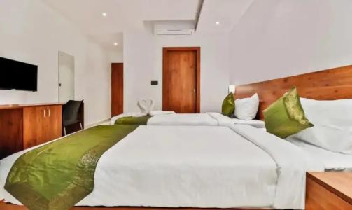 Treebo Trend Blu Orchid Indiranagar - 2