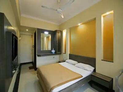 Spot On 72596 Royal Regency - 44