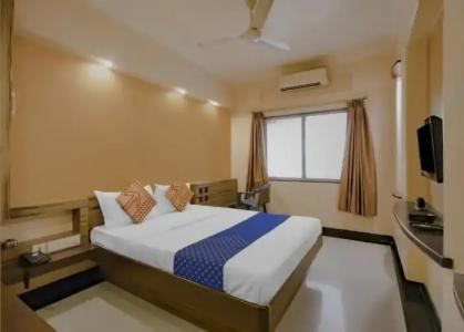 Spot On 72596 Royal Regency - 62