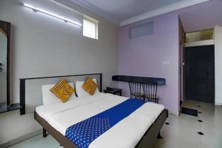 Spot On 72596 Royal Regency - 38