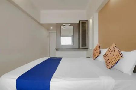 Spot On 72596 Royal Regency - 58